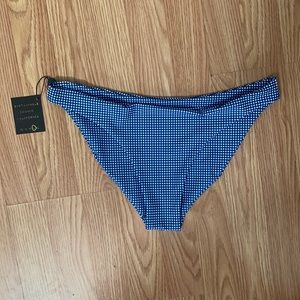 Skatie vs salty Cheryl bottoms